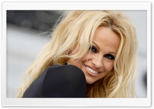 Pamela Anderson Ultra HD Wallpaper for 4K UHD Widescreen Desktop, Lockscreen, Screensaver, TV, Tablet, Smartphone