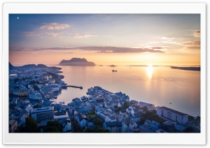 Panoramic view, Alesund town, Norway Ultra HD Wallpaper for 4K UHD Widescreen desktop, tablet & smartphone