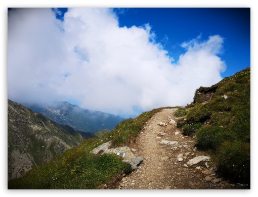 Path to the clouds UltraHD Wallpaper for Fullscreen 4:3 ;