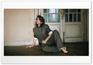 Penelope Cruz Lofficiel Magazine 2026 4K UHD Wallpaper for Widescreen and UltraWide Desktop, UltraHD TV, Smartphone, Tablet