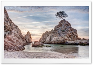 Platja de la Mar Menuda, Tossa de Mar Catalonia Ultra HD Wallpaper for 4K UHD Widescreen desktop, tablet & smartphone
