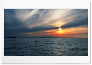 Por do Sol em alto mar 4K UHD Wallpaper for Widescreen and UltraWide Desktop, UltraHD TV, Smartphone, Tablet