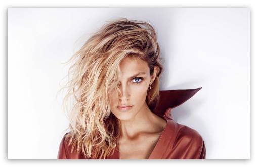 Portrait of model Anja Rubik UltraHD Wallpaper for UHD 16:9 ; HD 16:9 ; UltraWide 21:9 24:10 ; Widescreen 16:10 5:3 ; Fullscreen 4:3 5:4 3:2 ; Tablet 1:1 ; Mobile 9:16 9:19.5 9:20 9:21 9:22 10:16 2:3 3:5 3:4 ;