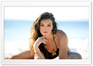 Rachel Pizzolato Beach Photoshoot 4K UHD Wallpaper for Widescreen and UltraWide Desktop, UltraHD TV, Smartphone, Tablet