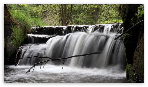 River flow UltraHD Wallpaper for UHD 16:9 ; HD 16:9 ; Fullscreen 4:3 5:4 3:2 ;