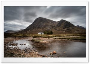 Scenic Highland Retreat in the Scottish Highlands 4K UHD Wallpaper for Widescreen and UltraWide Desktop, UltraHD TV, Smartphone, Tablet