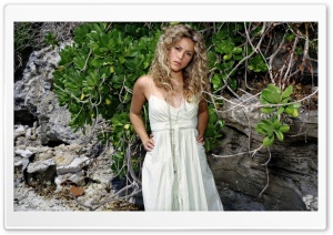 Shakira Mebarak 81 Ultra HD Wallpaper for 4K UHD Widescreen desktop, tablet & smartphone