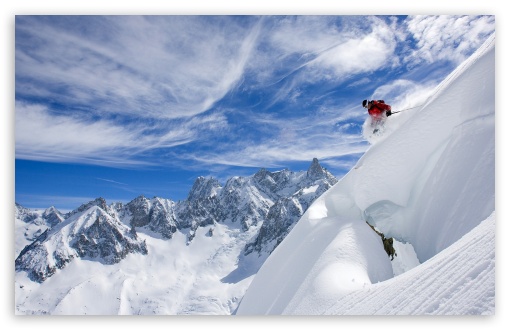 Skiing UltraHD Wallpaper for HD 16:9 ; Widescreen 16:10 5:3 ; Fullscreen 4:3 5:4 3:2 ; Tablet 1:1 ;