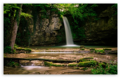 Small Waterfall UltraHD Wallpaper for UHD 16:9 ; HD 16:9 ; UltraWide 21:9 24:10 32:9 32:10 ; Widescreen 16:10 5:3 ; Fullscreen 4:3 5:4 3:2 ; Tablet 1:1 ; Mobile 9:16 9:19.5 9:20 10:16 2:3 3:5 3:4 ; Dual 16:10 5:3 16:9 4:3 5:4 3:2 ;