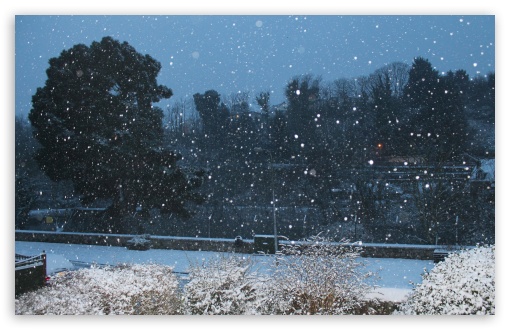 Snow Park UltraHD Wallpaper for Widescreen 16:10 ; Fullscreen 3:2 ;