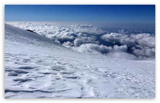 Snowy Mountain Peak Above The Clouds UltraHD Wallpaper for HD 16:9 ; Widescreen 16:10 5:3 ; Fullscreen 4:3 5:4 3:2 ; Tablet 1:1 ; Mobile 3:5 3:4 ;