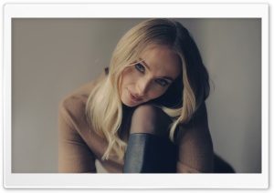Sophie Turner 4K UHD Wallpaper for Widescreen and UltraWide Desktop, UltraHD TV, Smartphone, Tablet