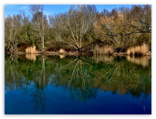 Spiegelung UltraHD Wallpaper for Fullscreen 4:3 ;