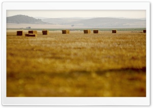 Straw Bales, La Mancha, Spain Ultra HD Wallpaper for 4K UHD Widescreen desktop, tablet & smartphone