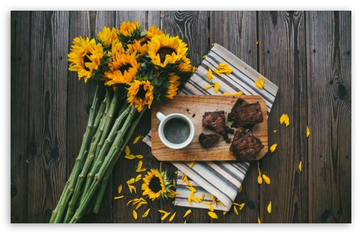 Sunflowers Coffee Mug Brownies, Wooden Table Desktop Wallpaper