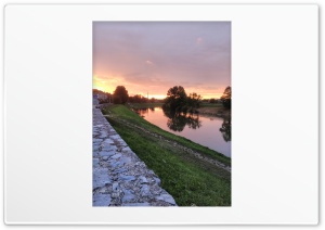Sunset over the Kupa river, Karlovac, Croatia 4K UHD Wallpaper for Widescreen and UltraWide Desktop, UltraHD TV, Smartphone, Tablet