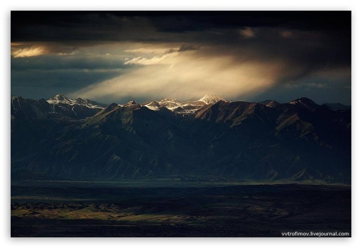Tengri Mountains 4K UHD Background Wallpaper for UltraHD Desktop and TV