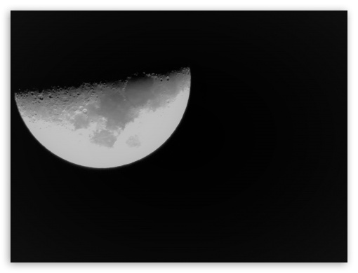 The Moon UltraHD Wallpaper for Fullscreen 4:3 ;