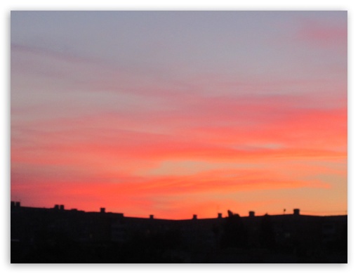 town and coloured clouds UltraHD Wallpaper for Fullscreen 4:3 ;