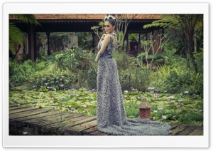 Traditional Indonesian Wedding Dress Ultra HD Wallpaper for 4K UHD Widescreen desktop, tablet & smartphone