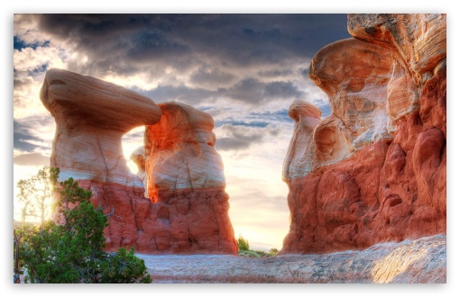 Utah Monument Valley Rocks UltraHD Wallpaper for Wide 16:10 5:3 Widescreen WHXGA WQXGA WUXGA WXGA WGA ; 8K UHD TV 16:9 Ultra High Definition 2160p 1440p 1080p 900p 720p ; UHD 16:9 2160p 1440p 1080p 900p 720p ; Mobile 5:3 - WGA ;