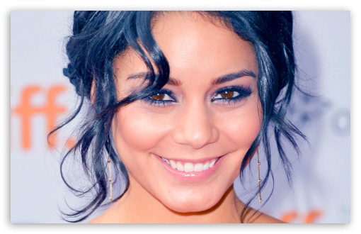 Vanessa Hudgens UltraHD Wallpaper for Widescreen 16:10 ;