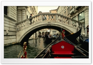 Venice Gondola Ride Ultra HD Wallpaper for 4K UHD Widescreen desktop, tablet & smartphone