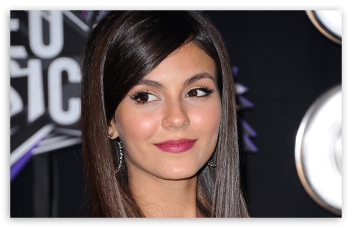 Victoria Justice UltraHD Wallpaper for Widescreen 16:10 ;