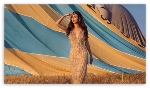 Victoria Justice For Ukraine UltraHD Wallpaper for HD 16:9 ;