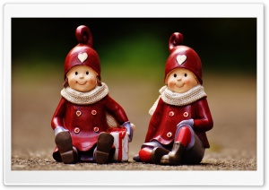 Vintage Christmas Figurines Ultra HD Wallpaper for 4K UHD Widescreen desktop, tablet & smartphone