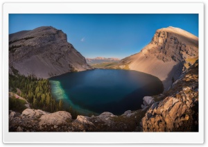 Volcanic Crater Lake Ultra HD Wallpaper for 4K UHD Widescreen Desktop, Lockscreen, Screensaver, TV, Tablet, Smartphone