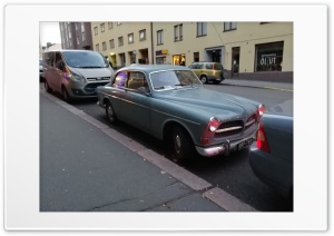 Volvo 4K UHD Wallpaper for Widescreen and UltraWide Desktop, UltraHD TV, Smartphone, Tablet