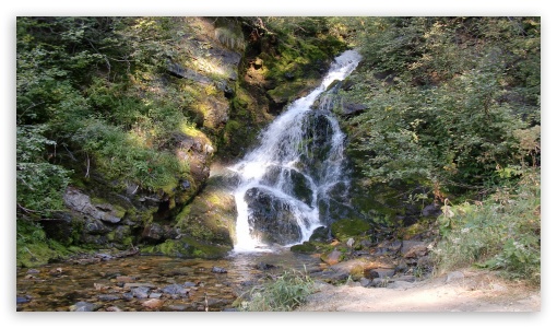 Waterfall Along the Hiawatha Trail UltraHD Wallpaper for HD 16:9 ;