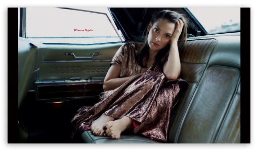 Winona Ryder Backseat UltraHD Wallpaper for HD 16:9 ;