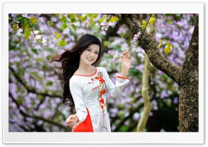 Women in the Spring Ultra HD Wallpaper for 4K UHD Widescreen desktop, tablet & smartphone